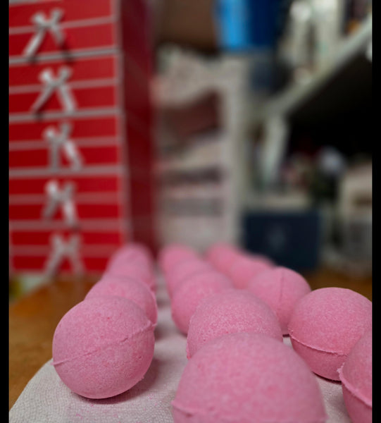 7.5 oz Bakers Dozen (12) Fizzy Bath Bombs